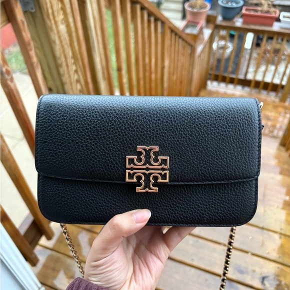 Tory Burch Handbags - Tory Burch Black Leather Crossbody Bag